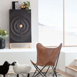 Armoire en bois noir sculpté - Madeira - Kare Design