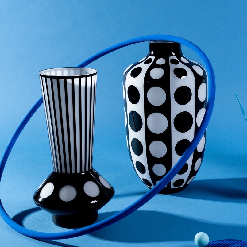 Black and white striped vase - Brillar - Kare Design
