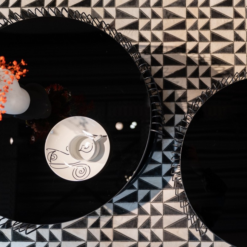 Tasses visage abstrait femme noir et blanc - Viso - Kare Design