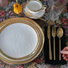 Assiettes blanches et dorées - Bell - Kare Design
