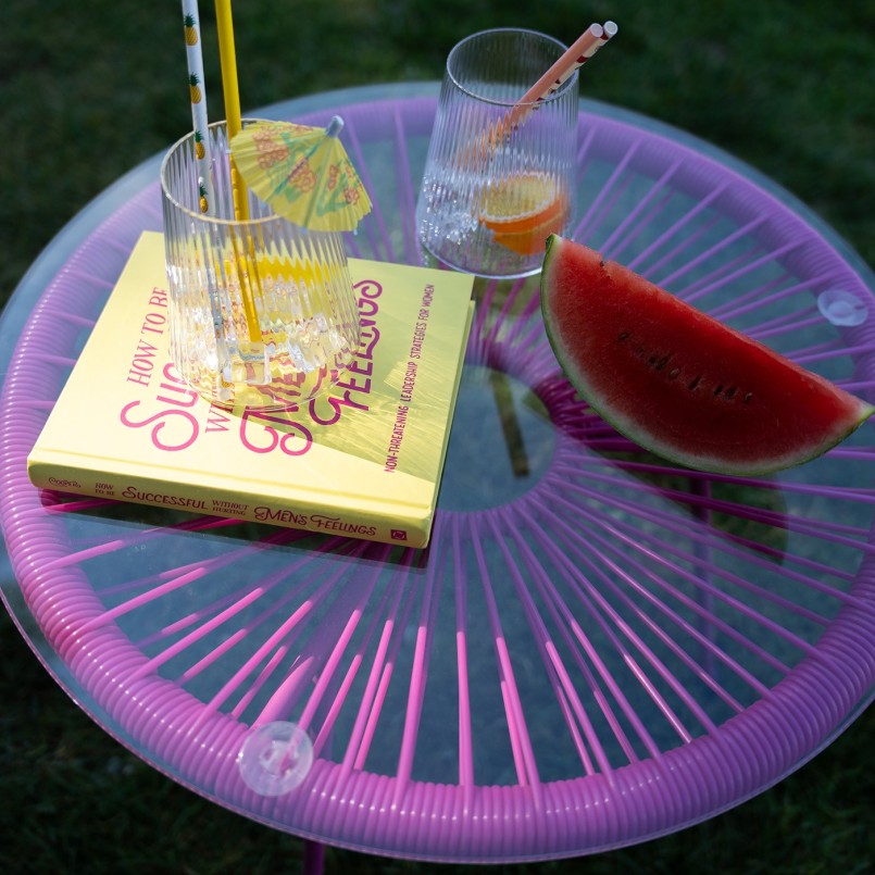 Roze tuinstoel en bijzettafel - Acapulco - Kare Design