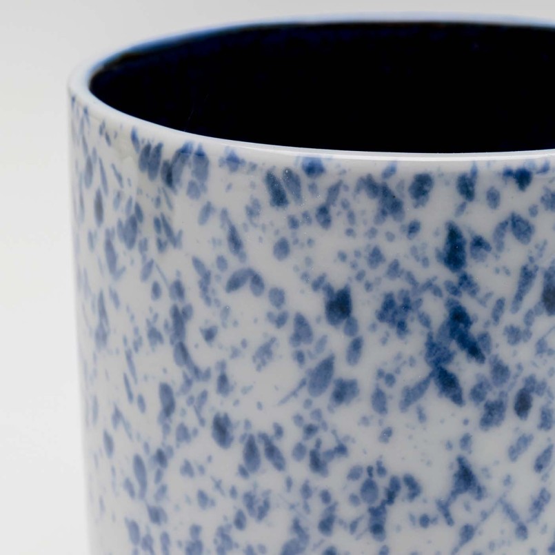 Witte steengoed mokken met blauwe vlekken - Partito Sprinkles - Kare Design