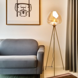 Vloerlamp in amberkleurig glas en goudkleurig staal - Sphere - Kare Design