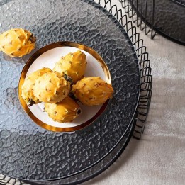 Assiettes creuses blanches et dorées - Bell - Kare Design