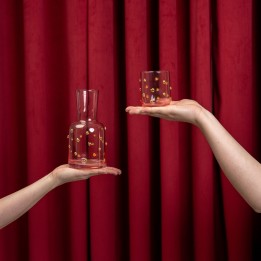 Roze glazen karaf met gouden hartjes - Party Hearts - Kare Design