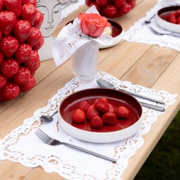 Assiettes creuses en porcelaine rouge et blanche - Colorino - Kare Design