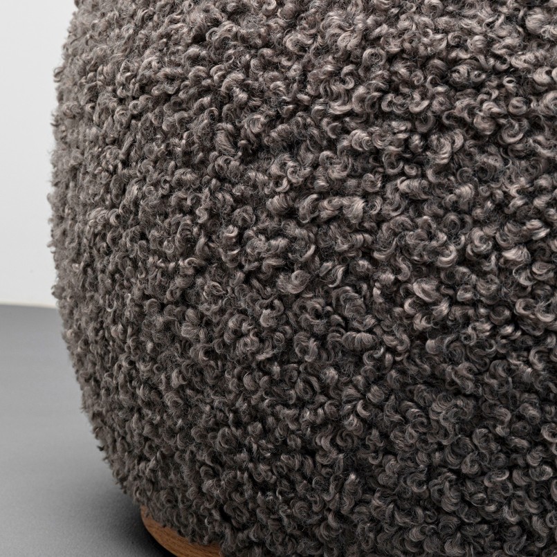 Grijze gekrulde poef - Pebble - Kare Design