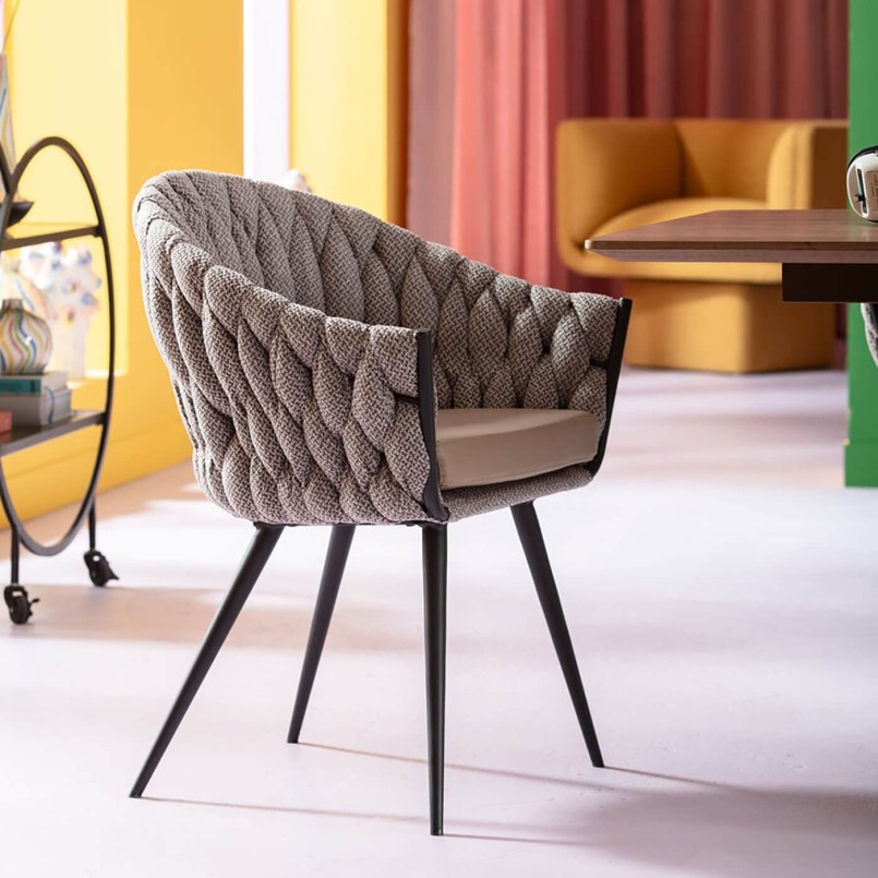 Stoel met eigentijdse tweed armleuningen - Knoop - Kare Design