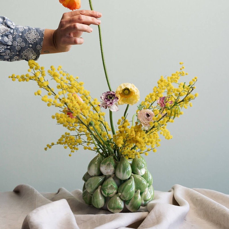 Stoneware green fig vase - Fichi - Kare Design