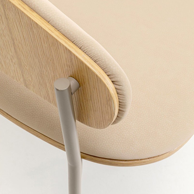 Chair with armrests Cindy oak Kare Design
