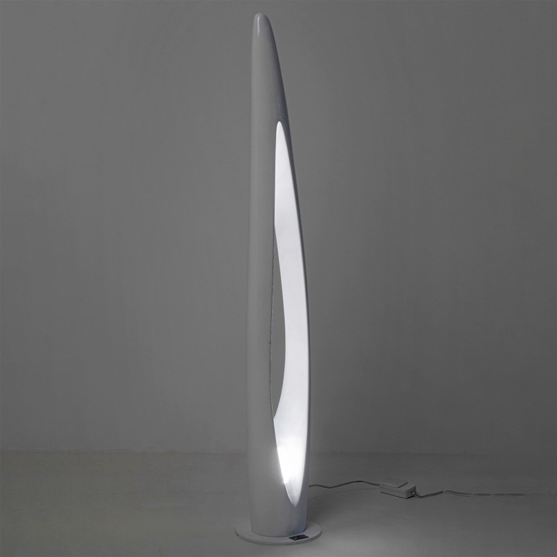 Lampadaire design blanc - Flow Flame - Kare Design