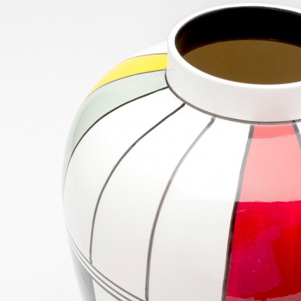 Vase Primary Kare Design