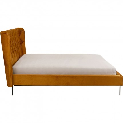 Bed Audrey 180x200cm fluweel oker Kare Design