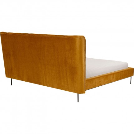 Bed Audrey 180x200cm fluweel oker Kare Design