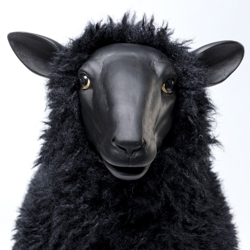 Black sheep decoration - Kare Design
