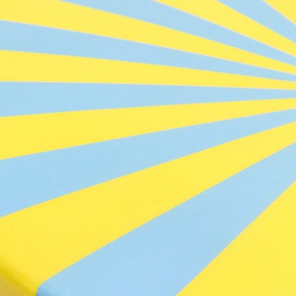 Table d'appoint Candy 30cm bleue et jaune Kare Design