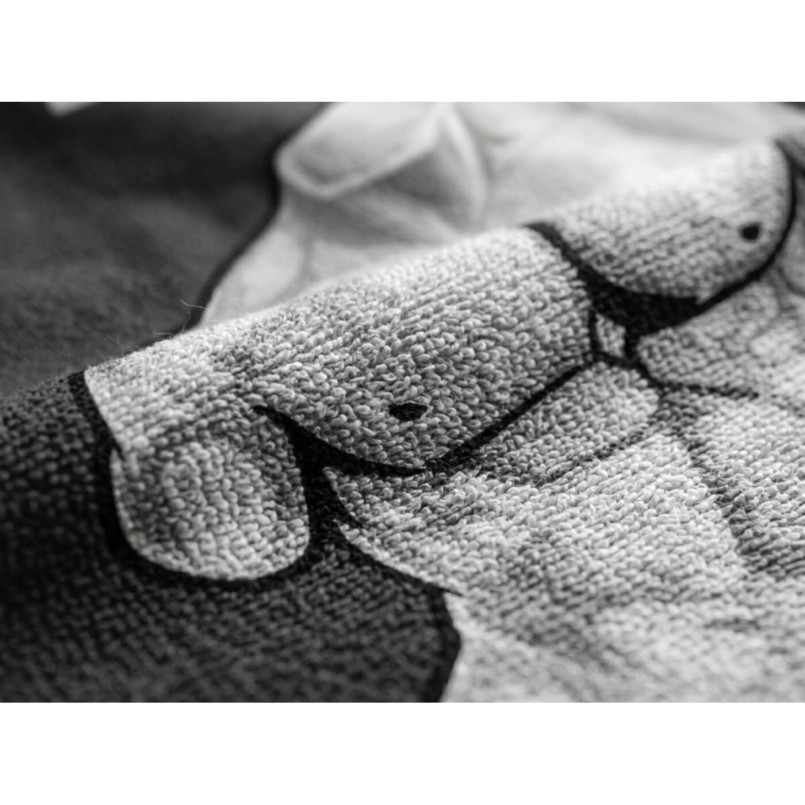 Serviettes de plage buste antique sur fond noir - It's Me - Kare Design