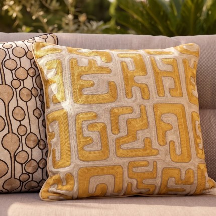 Kussen Meander geel en beige Kare Design
