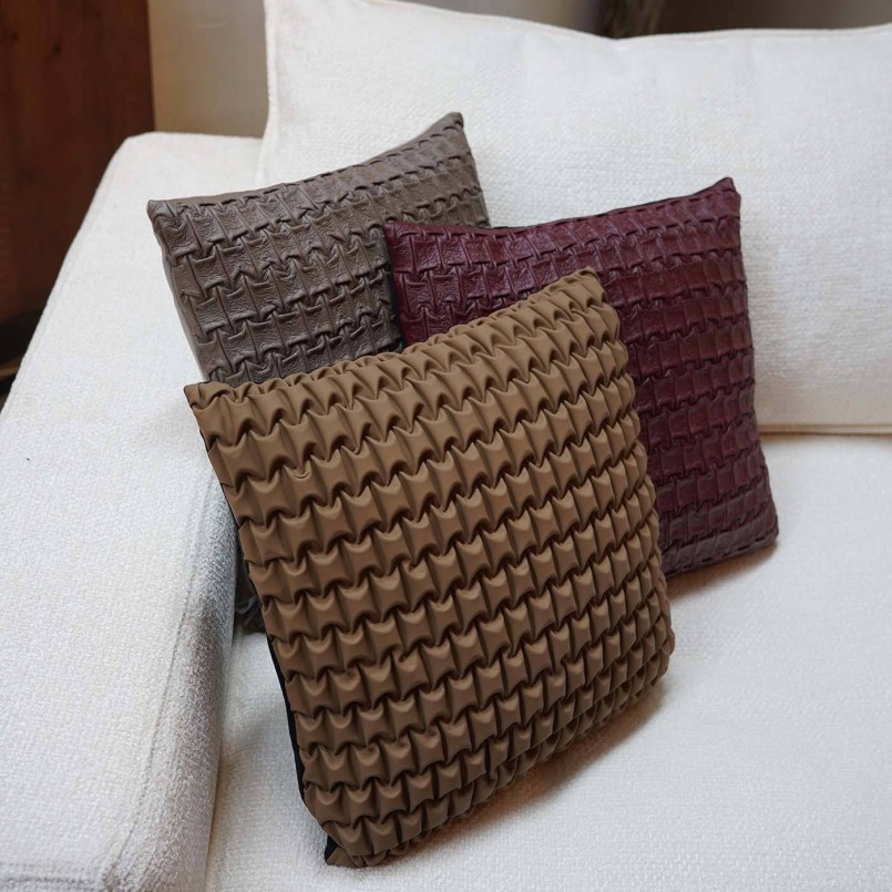 Cushion Posy burgundy Kare Design