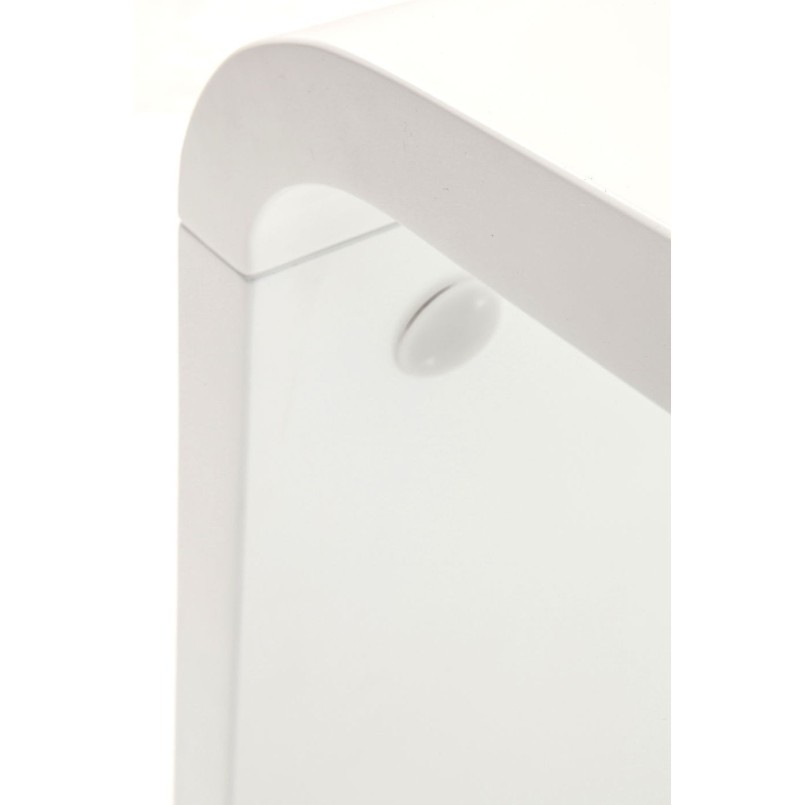 Bureau White Club Snake Kare Design