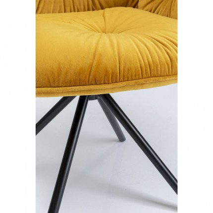 Chaise avec accoudoirs pivotante Mila velours jaune Kare Design